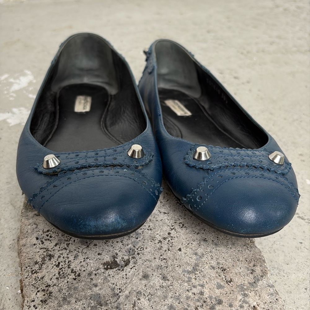 Balenciaga Arena silver stud flats - Picture 4 of 9